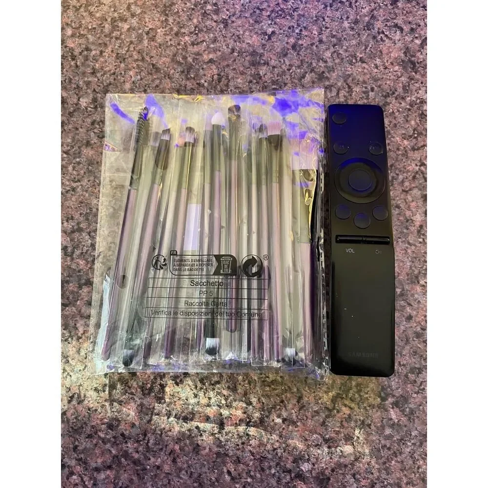 20 Pieces Purple Proffesional Cosmetics For Face Makeup Brushes Set